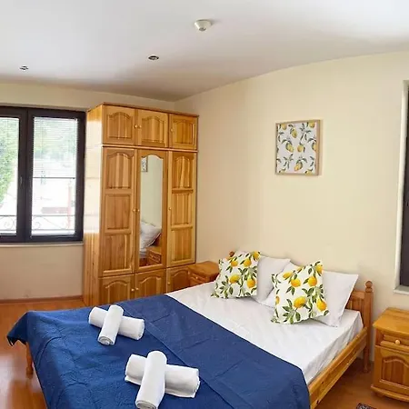 Beachside Bliss By Mery -balchik