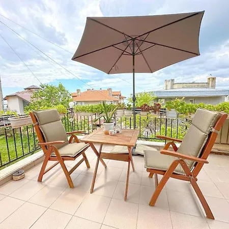 Beachside Bliss By Mery -balchik Apartament Bałczik
